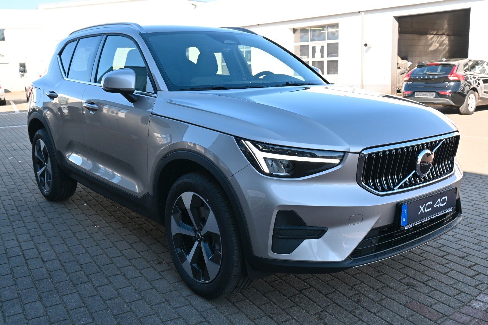 Fahrzeugabbildung Volvo XC40 B4 B DKG Plus Bright*STDHZG*BLIS*ACC