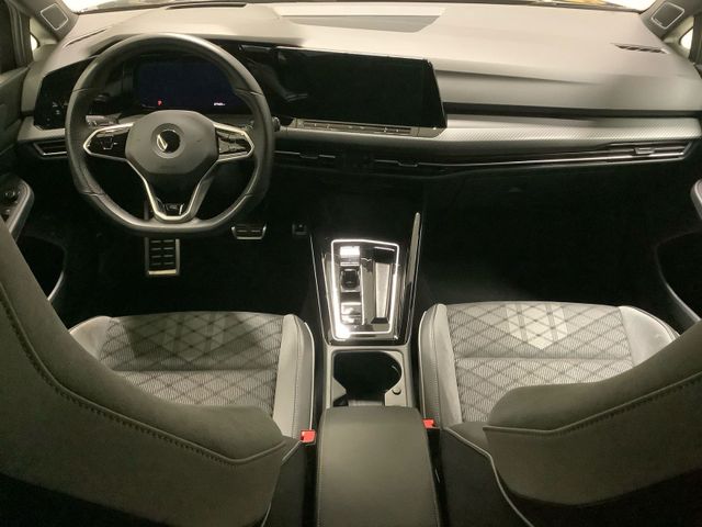 Golf Variant R-Line 2,0 TSI 140 kW DSG Matrix,