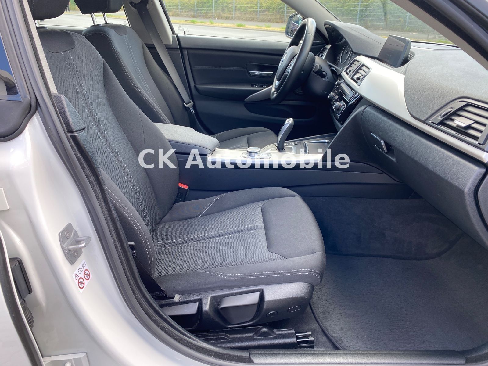 Fahrzeugabbildung BMW 420i xDrive Gran Coupe Advantage/Navi/LED/Kamera