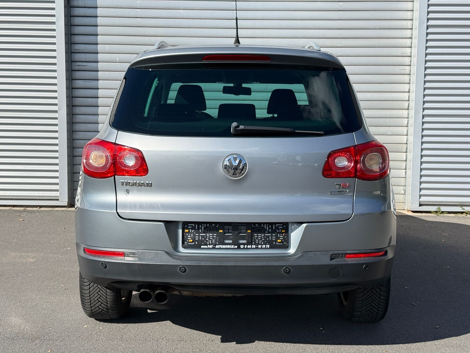 Fahrzeugabbildung Volkswagen Tiguan Team AHK Ambiente-Paket GRA SHZ PDC