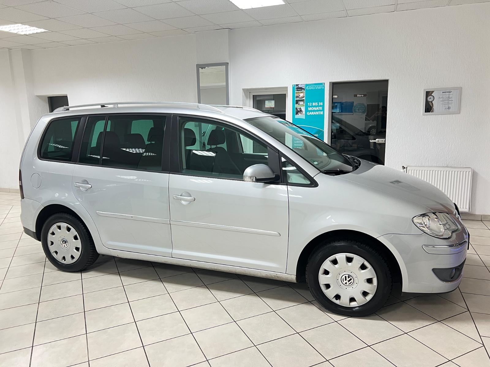 Volkswagen Touran Highline Navi Klimaautomatik