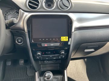 Fotografie 12 des Suzuki Vitara 1.4 Comfort Kamera NAVI LED ACC Sitzh.