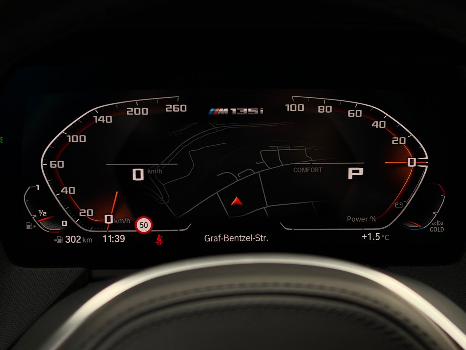 Fahrzeugabbildung BMW M135i xDrive HiFi SHZ LED DAB PDC Wireless Temp