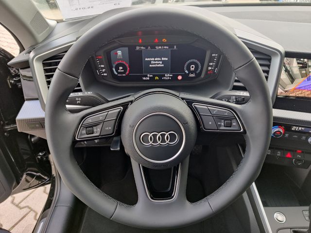 A1 Sportback S line 25 TFSI S tro +1000,- Tanken