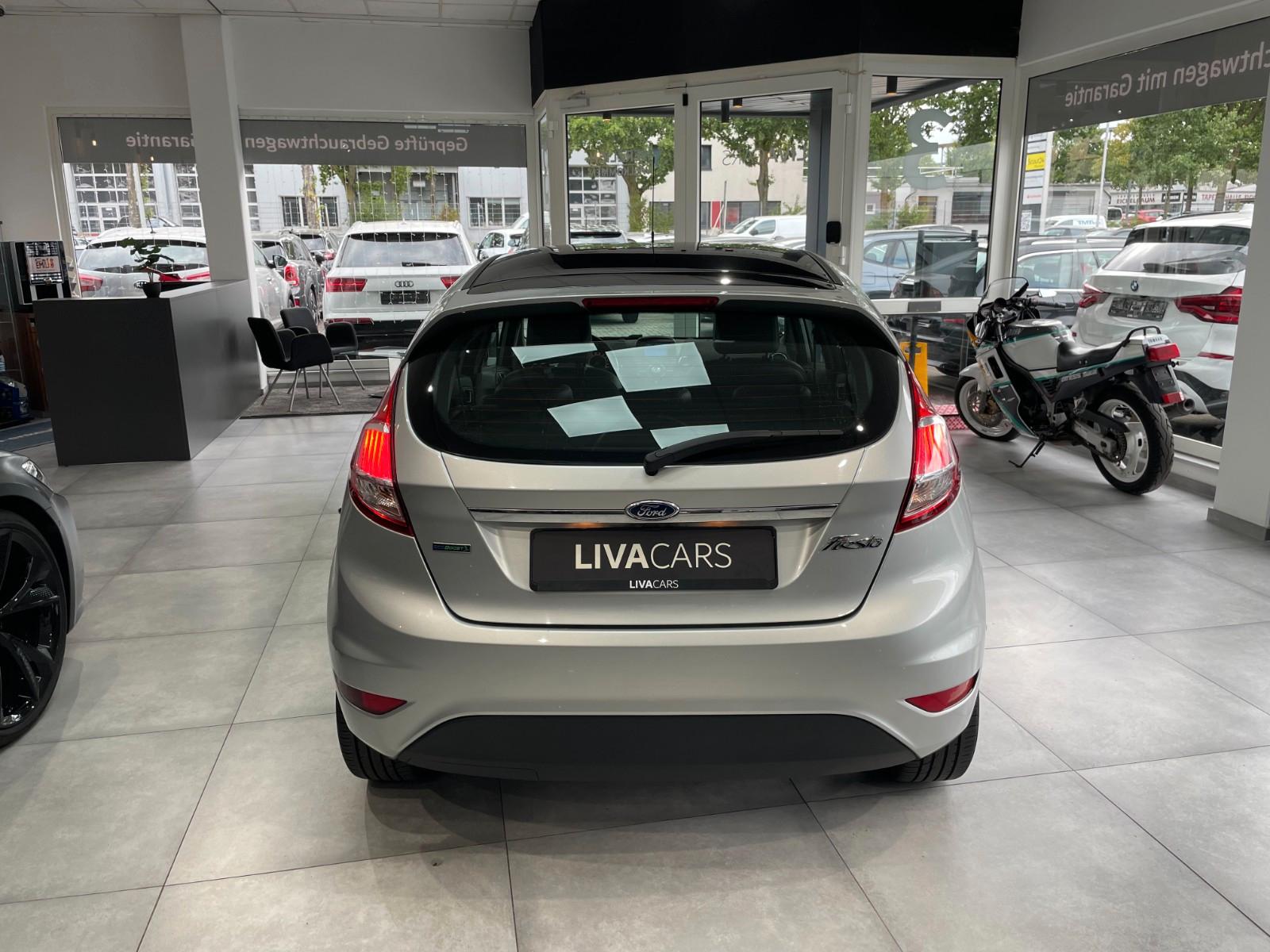 Ford Fiesta Titanium SHZ/8-Fach/Keyless-Go/HU+TÜV NEU