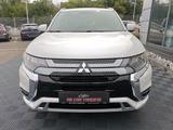 Mitsubishi Outlander PHEV Intro Edition 4WD - Mitsubishi Outlander mit Hybrid-Antrieb