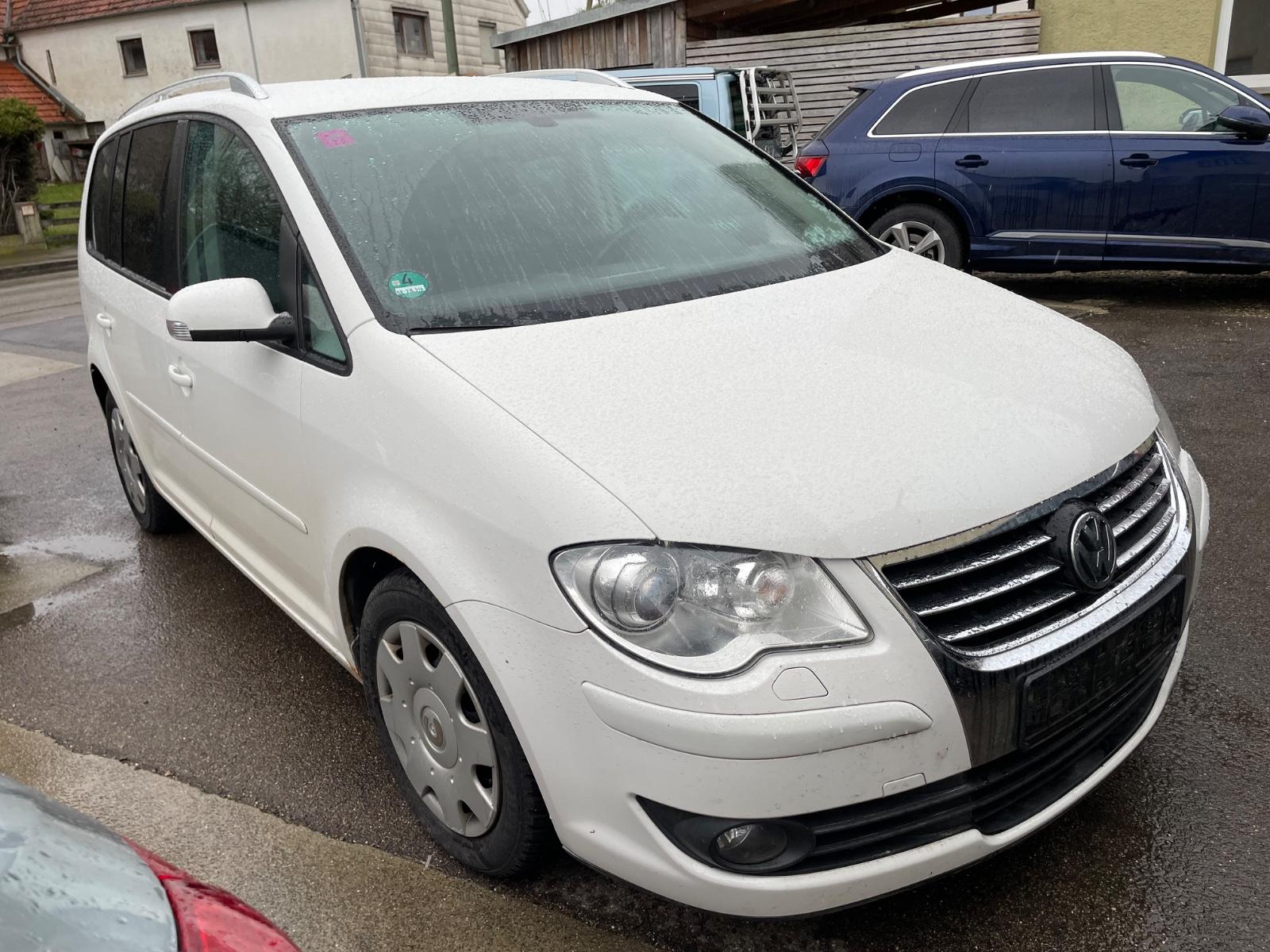 Volkswagen Touran Highline.DSG+Xenon+Sitzheiz.