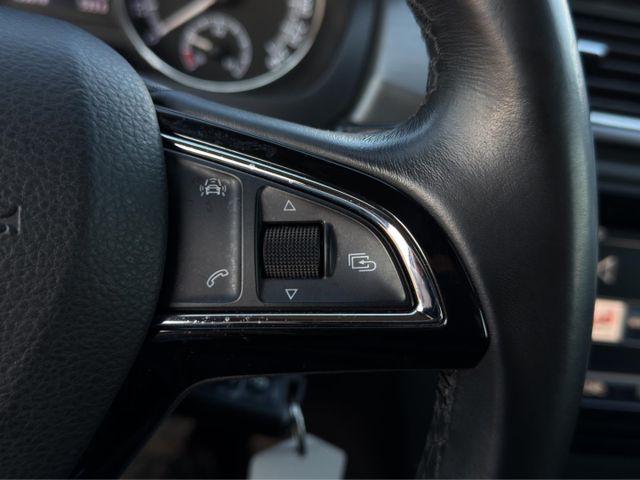 Skoda Rapid Spaceback Clever 1.4 TDI °Xenon°SHZ°Navi°