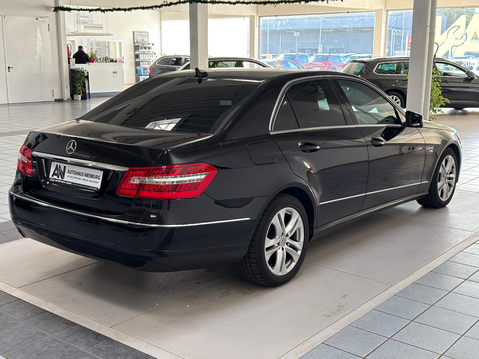 Mercedes-Benz E 200 Avantgarde, TÜV NEU,Automatik, Navi, Xenon