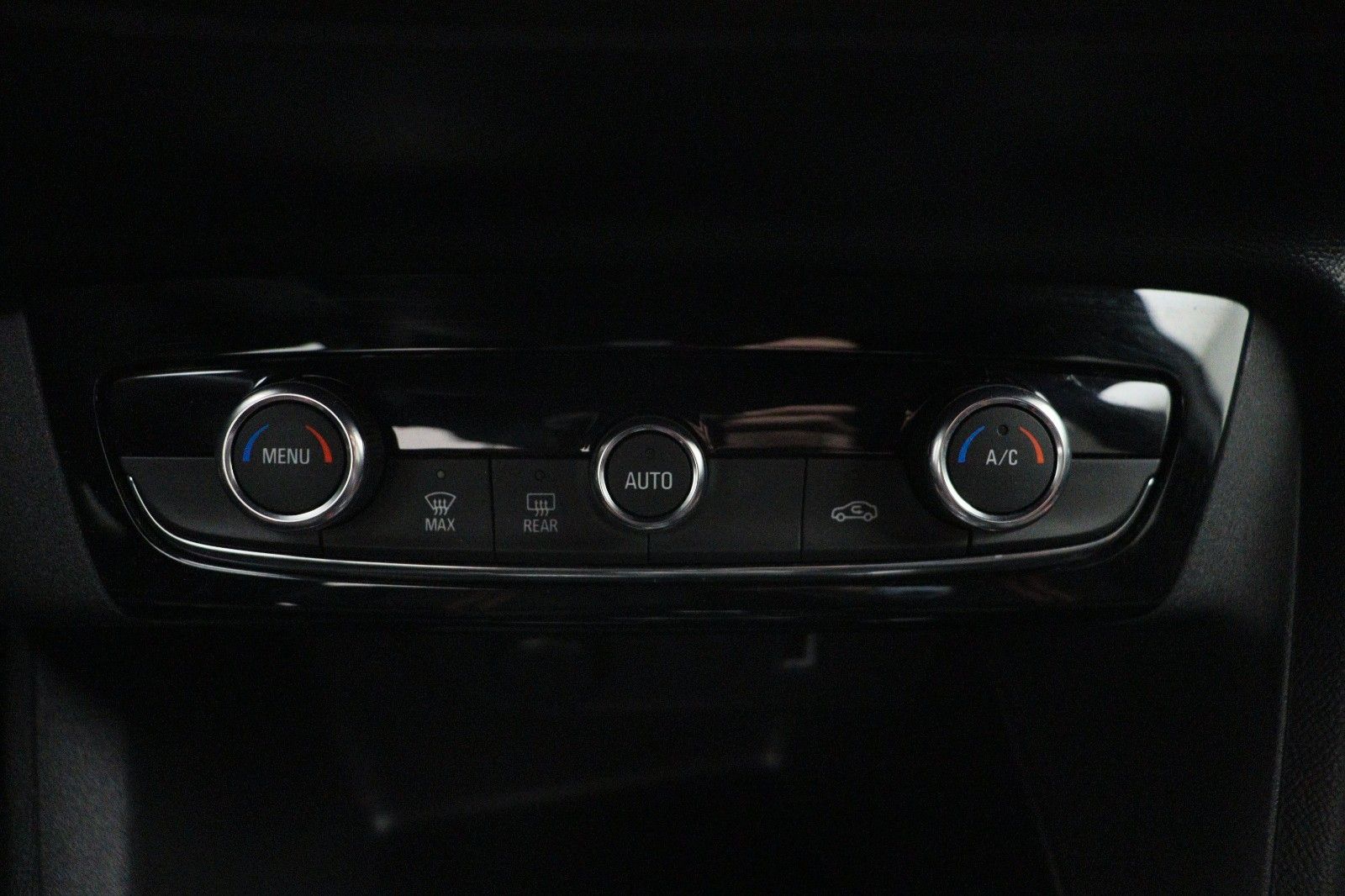 Fahrzeugabbildung Opel Corsa-e F GS-Line NAVI KAMERA LED 11kW