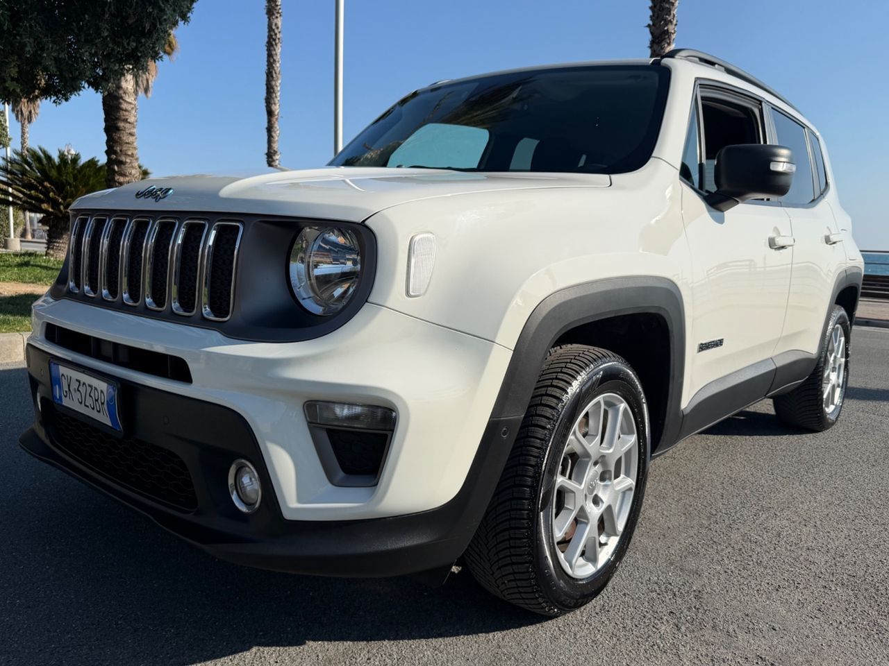 Jeep Renegade 1.3 T4 190CV PHEV 4xe AT6 Limited imagem 2