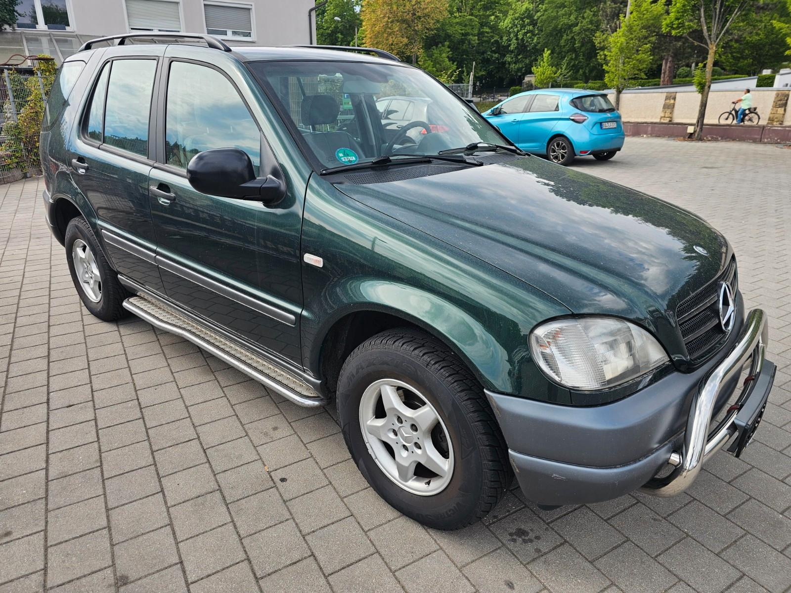 Mercedes-Benz ML 320 Automatik / TÜV neu /abn. AHK /Kein Rost