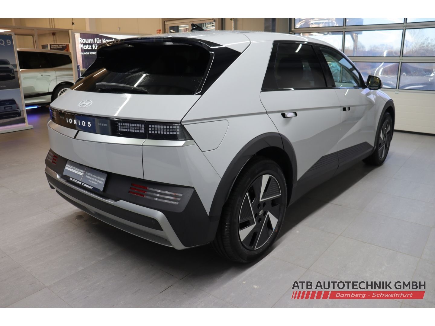 Fahrzeugabbildung Hyundai IONIQ 5 MY26 CENTRIQ 84kWh Batterie 229PS 2WD