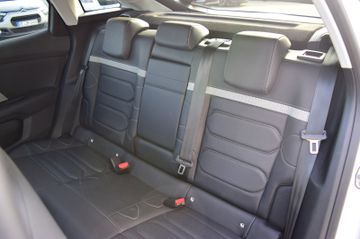Citroën C4 PT130 EAT8 Shine | PDach, RCam, 360, TW, Voll