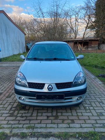 Renault Clio 2 Mit COC Papieren