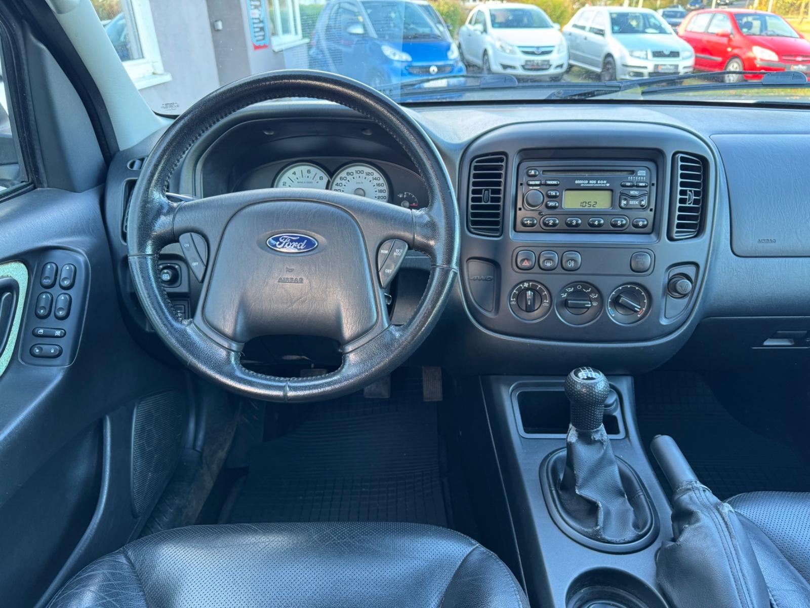 Ford Maverick 2005 — photo 9