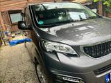 Peugeot e-Traveller L2 75 kWh 8 Sitze - Peugeot: Kombi, Tr