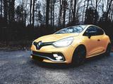 Renault Clio IV R.S. 220 EDC Trophy Sirius-Gelb - Renault Clio R-S-Trophy