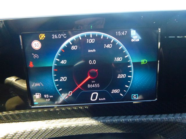 Fahrzeugabbildung Mercedes-Benz A 200d Limo >Navi/R-kamera/PDC/SHZ<