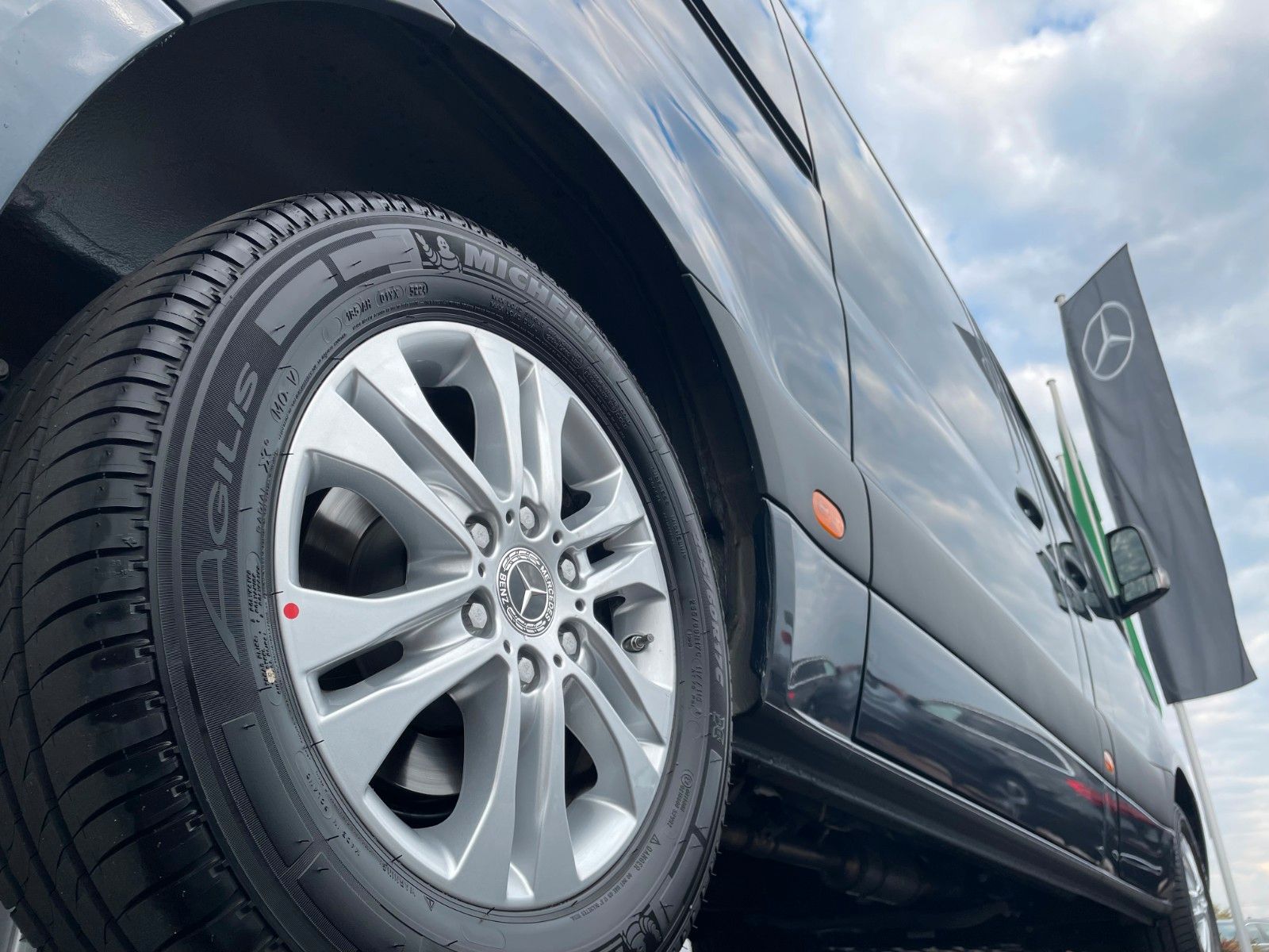 Fahrzeugabbildung Mercedes-Benz Sprinter 317 CDI Tourer 3665 9G Kamera AHK3,5to