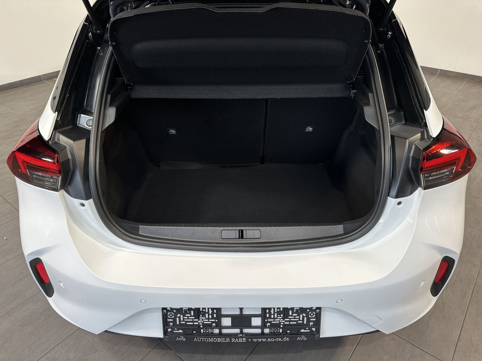 Fahrzeugabbildung Opel Corsa e GS-Line 5-Türer NAV+LED+SHZ+17ZO+CARPLAY