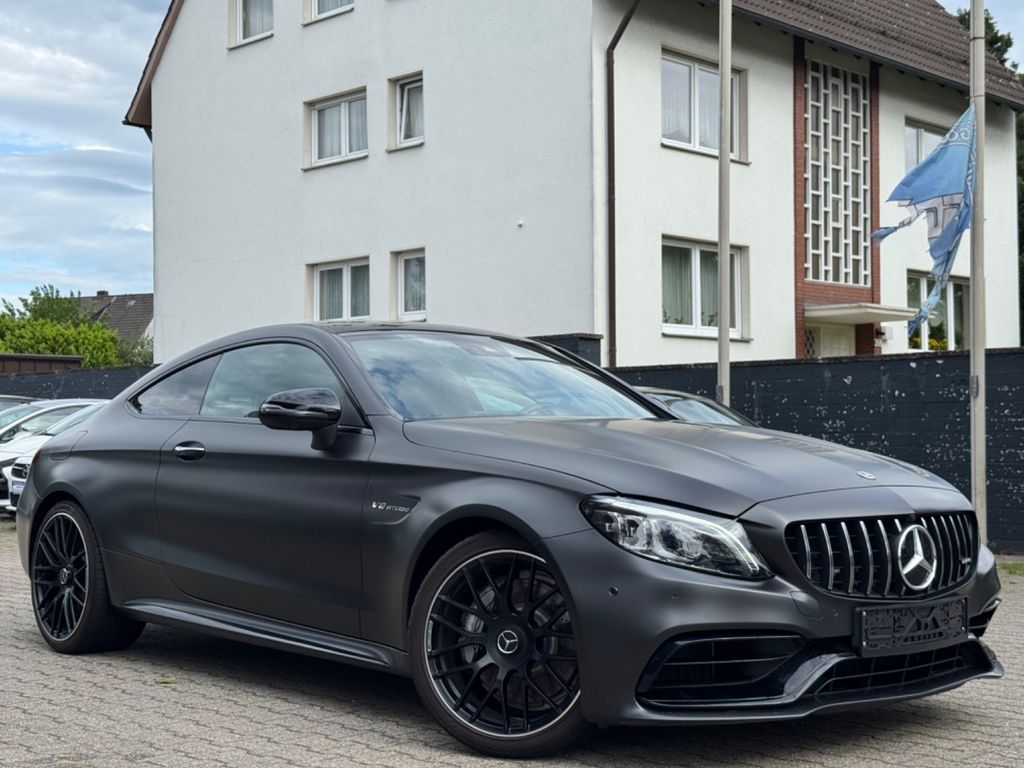 Image of Mercedes-Benz C 63 AMG