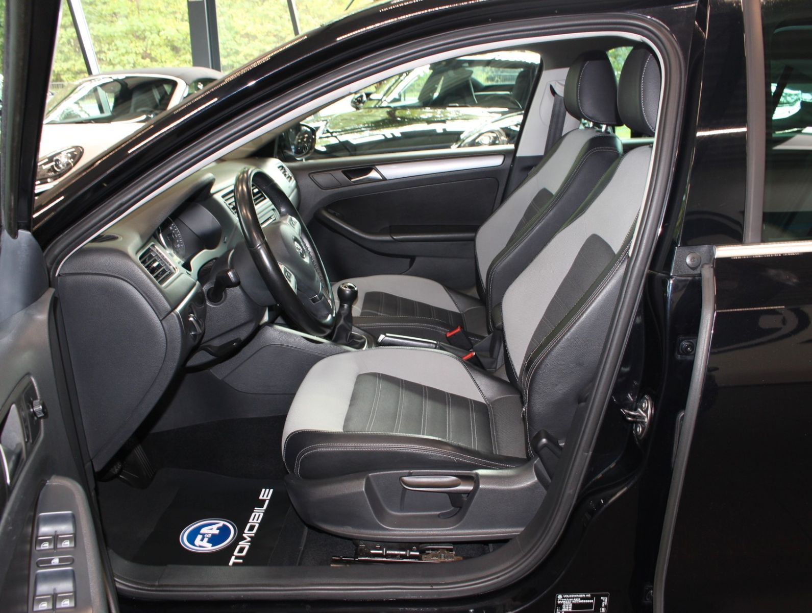 Fahrzeugabbildung Volkswagen Jetta VI Highline