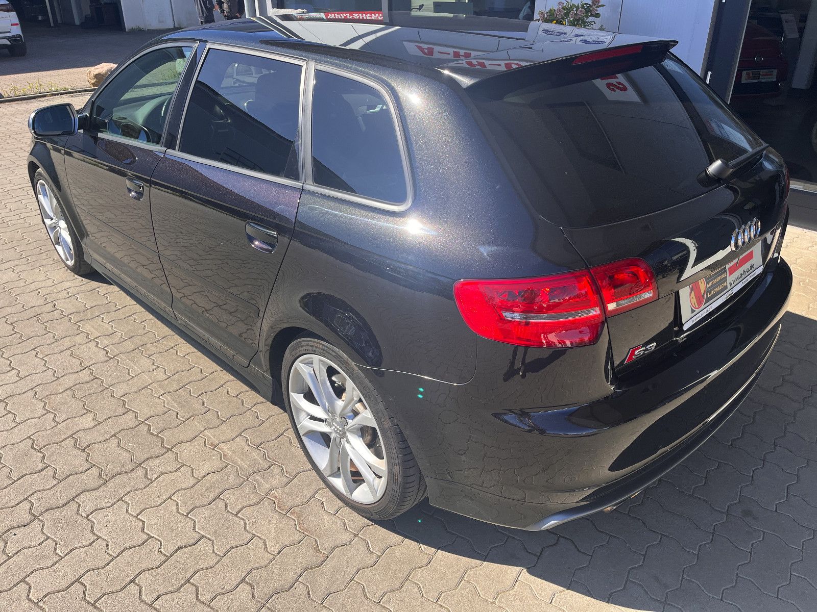 Fahrzeugabbildung Audi S3 Sportback 2.0 TFSI quattro