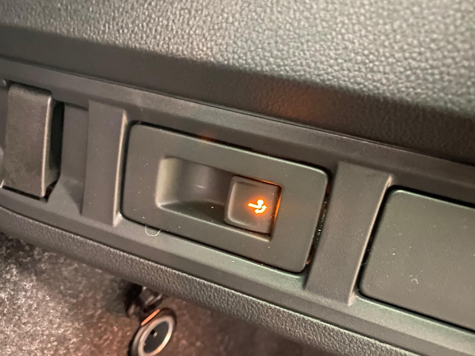 Fahrzeugabbildung SKODA Octavia 2.0 TDI DSG Selection AHK+5J GAR+APP+ACC