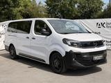 Opel Vivaro 2.0 L2 8-SITZE*AUTOMATIK*KAMERA* AHK*NAVI - Opel Vivaro: L2