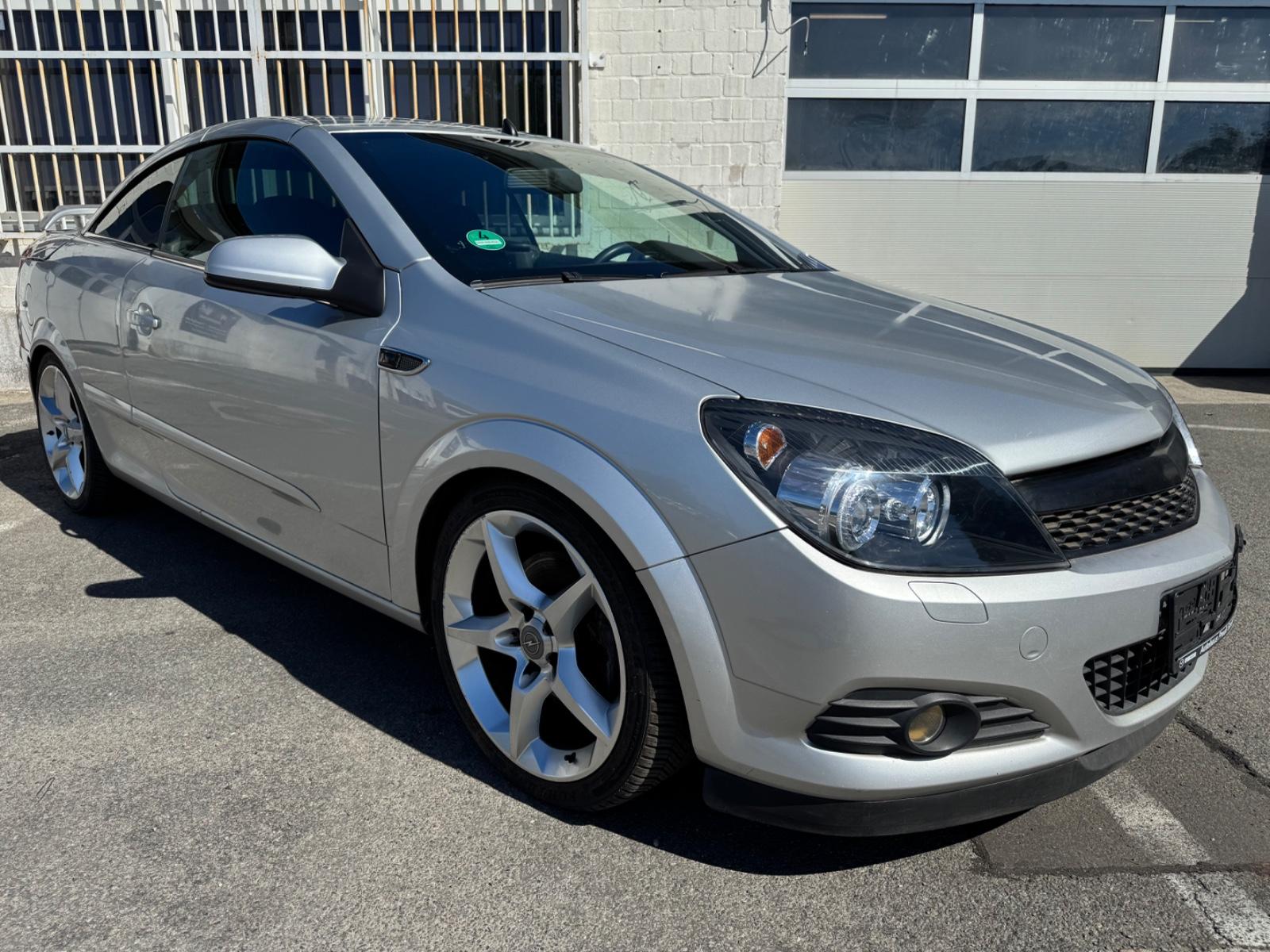 Opel Astra H Twin Top Edition