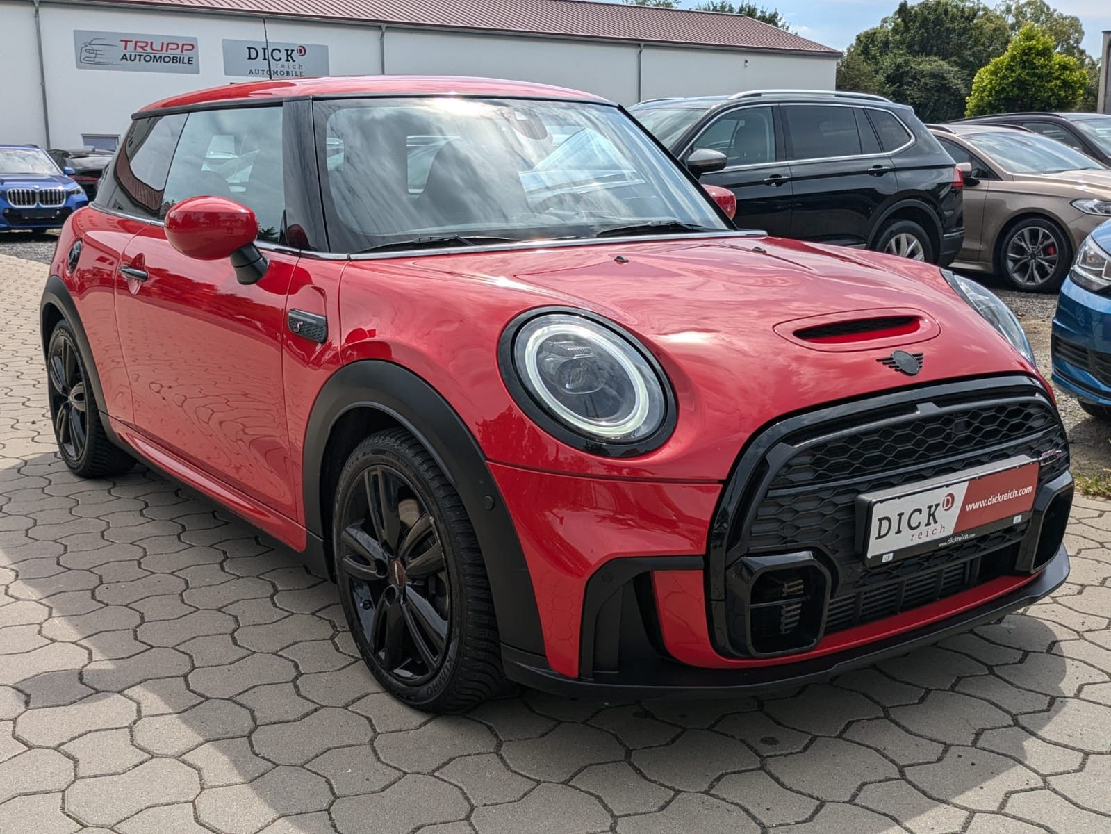 Fahrzeugabbildung MINI Cooper S John JCW HUD/PANO/ACC/KAMERA/LED/CARPLA