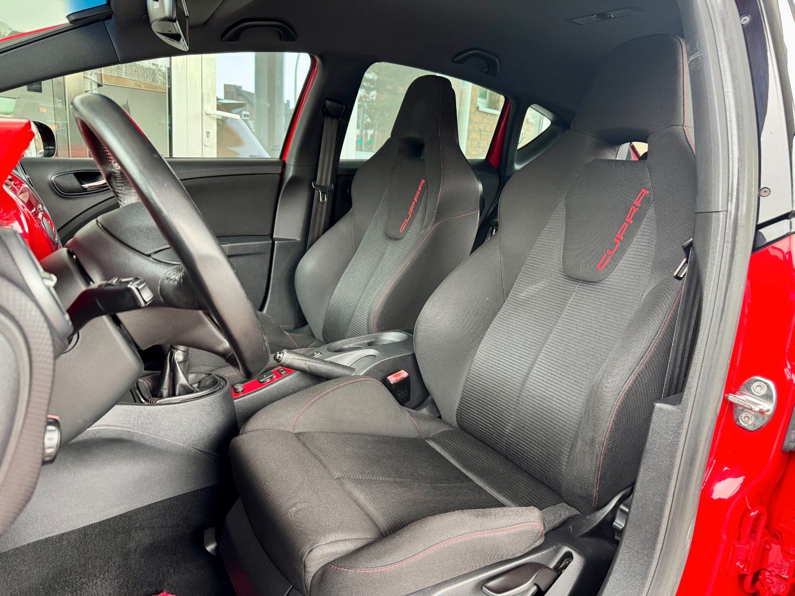 Fahrzeugabbildung SEAT Leon Cupra Xenon/Schalensitze/TÜV NEU