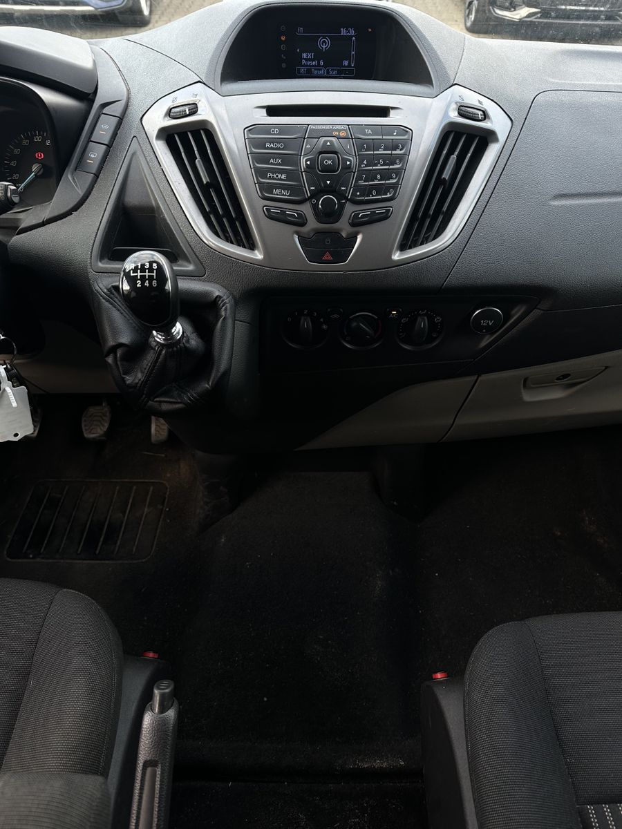Fahrzeugabbildung Ford Tourneo Custom 300 L1 SHZ+PP+AHK+SH+BLUETOOTH+TE