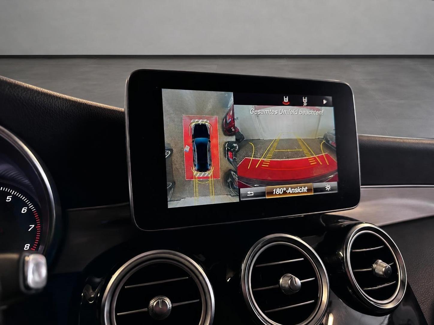 Mercedes-Benz GLC 300 AMG Line 4Matic * Schiebedach-Kamera