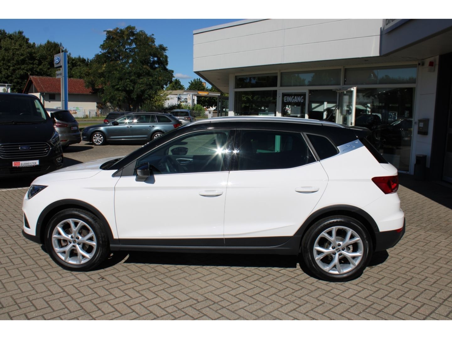 SEAT Arona 1.0 TSI FR LED Full Link DAB PDC RFK SHZg - Image 2