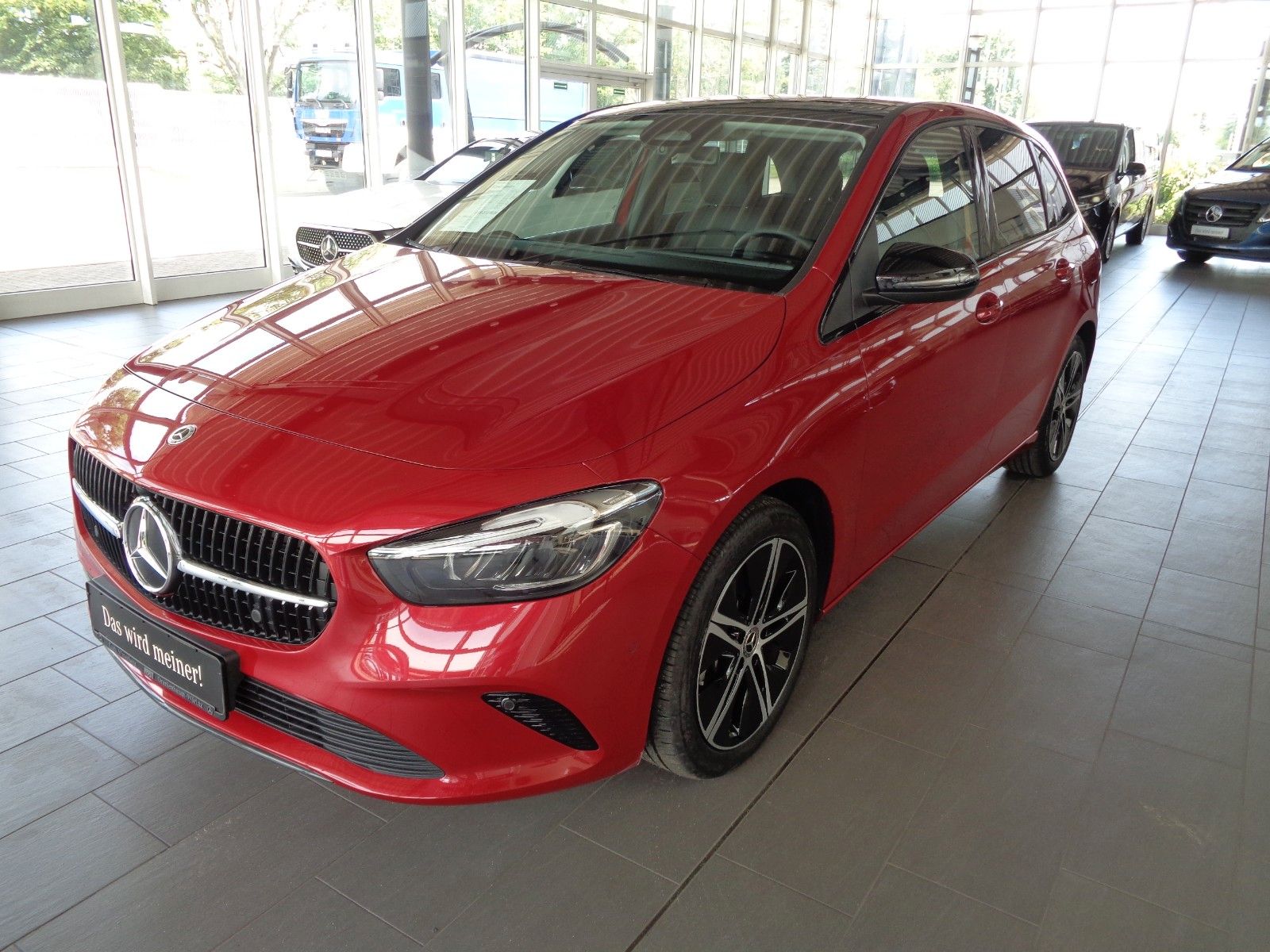 MERCEDES-BENZ B 250 e,AHK,PANO,NIGHT,KAMERA,NP:56.876,-