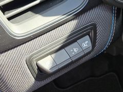 Fahrzeugabbildung Captur Esprit Alpine Mild Hybrid 140 EDC