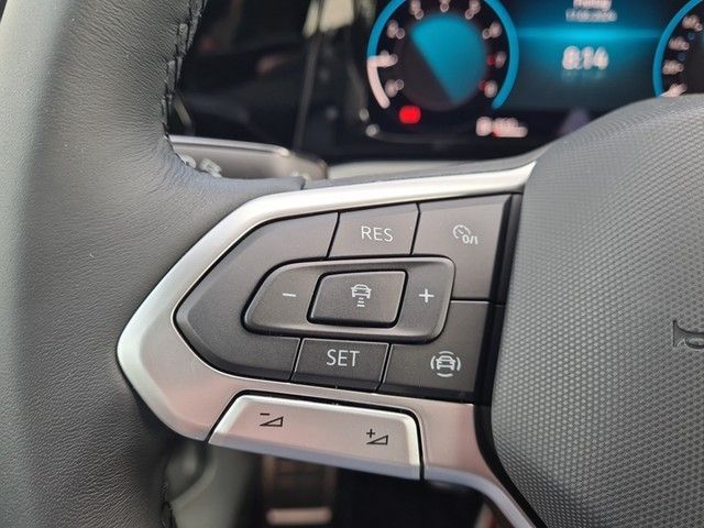 Fahrzeugabbildung Volkswagen Golf VIII TSI Move Kamera Navi LED VC