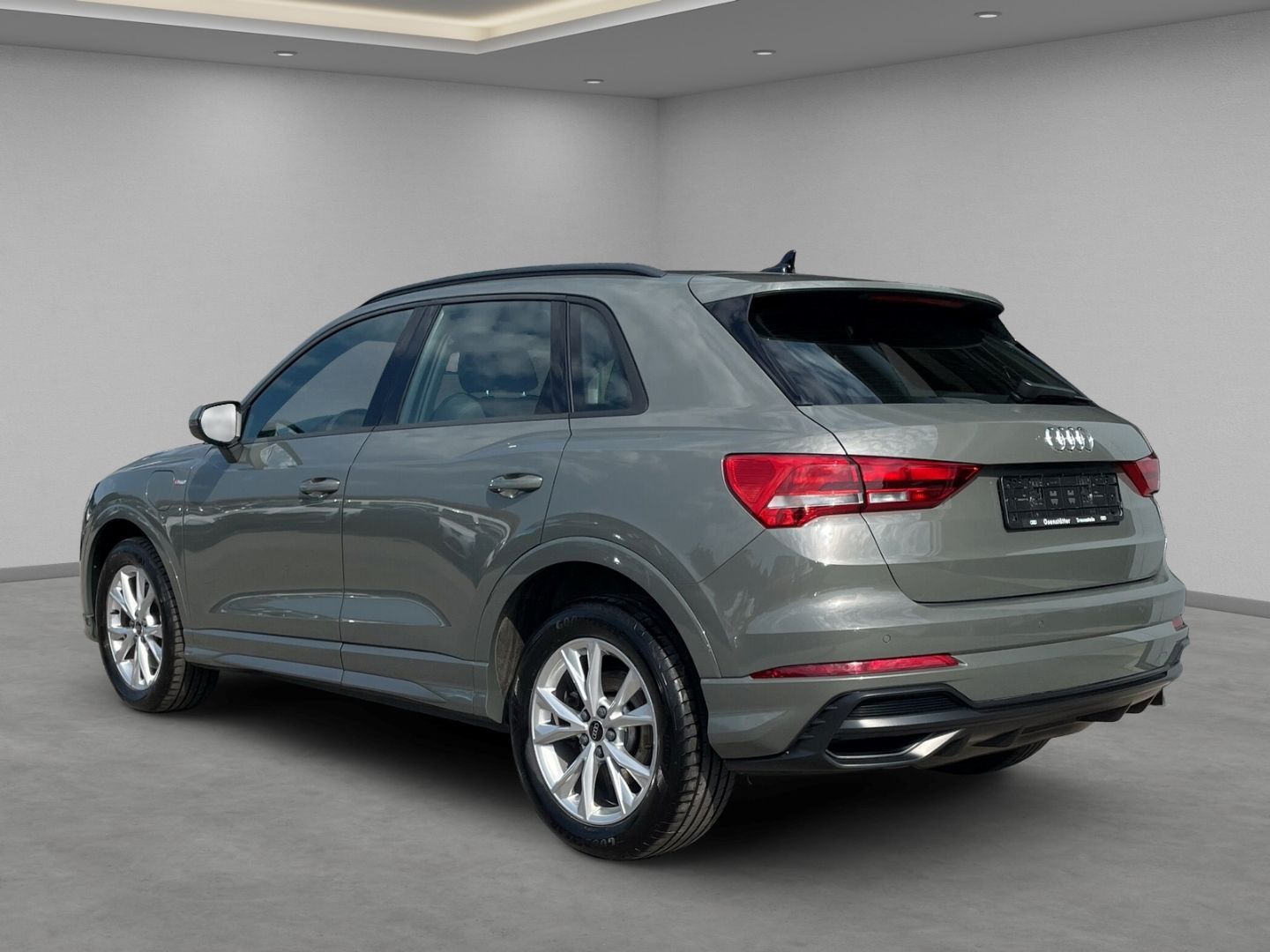 Audi Q3 45 TFSI e S-Line Navi SHZ PDC+ virtual imagem 2