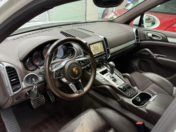 Porsche Cayenne - 11