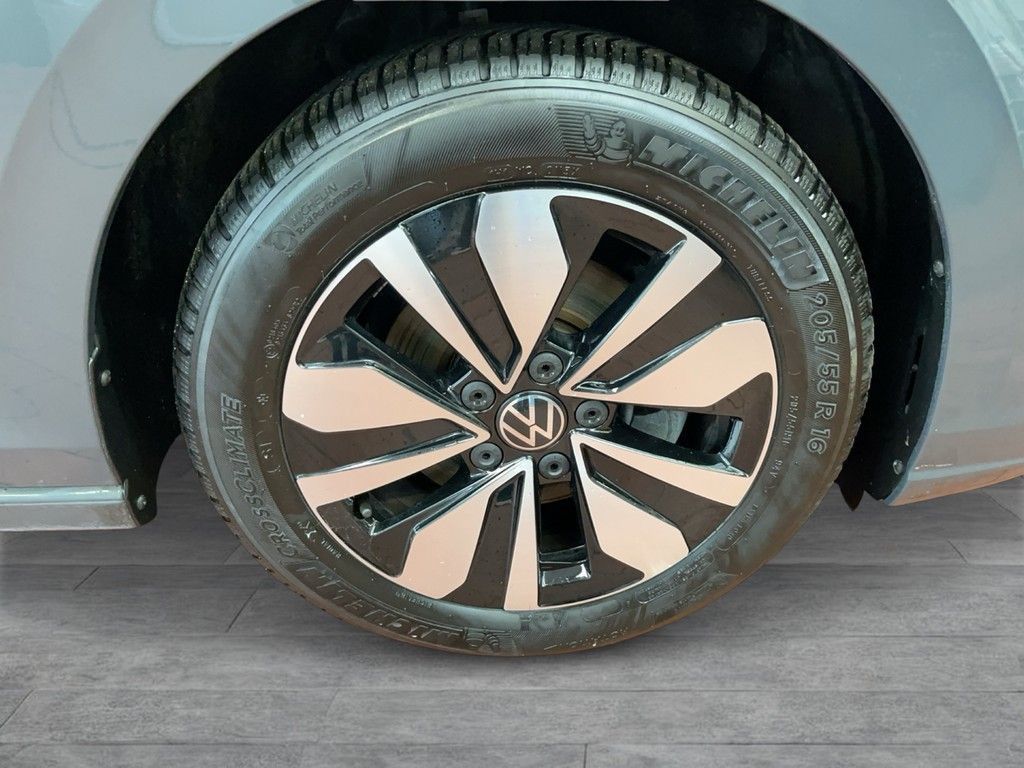 Volkswagen Golf - Bild 9