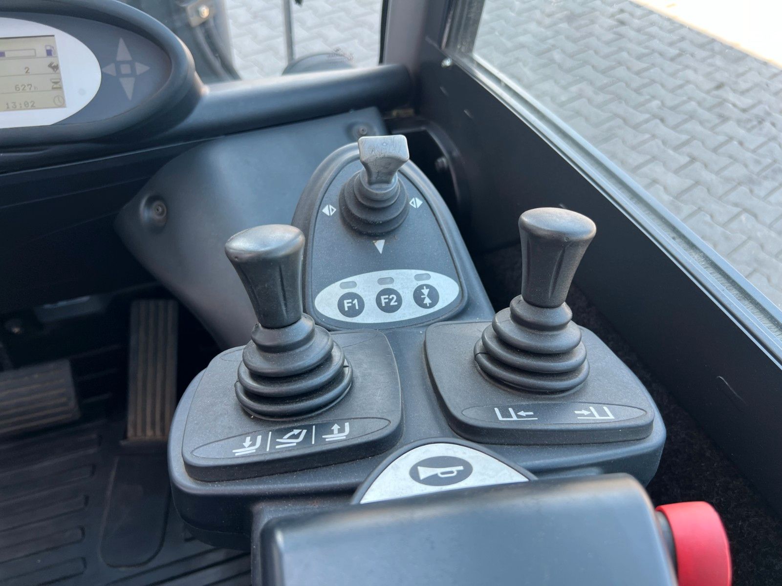 Fahrzeugabbildung Still RX70-16 / Triplex: 4.60m / 627h! / SS
