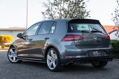 Fahrzeugabbildung Volkswagen Golf VII Lim. R 4Motion*top*8-fach bereift*