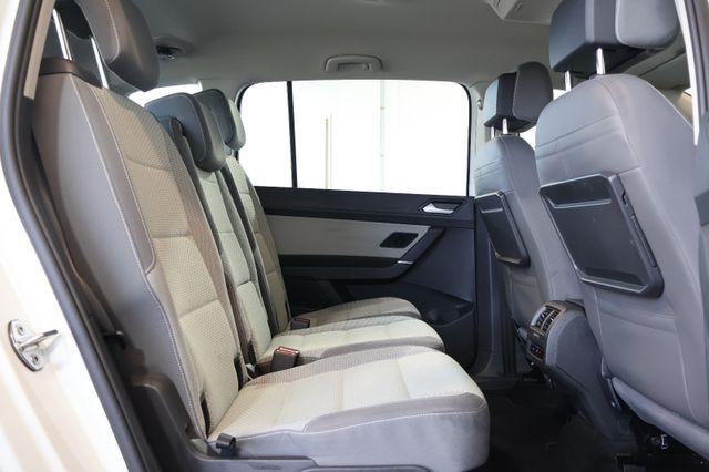 Volkswagen Touran Comfortl. 1.5 TSI AID+ACC+CARPLAY+7 SITZE