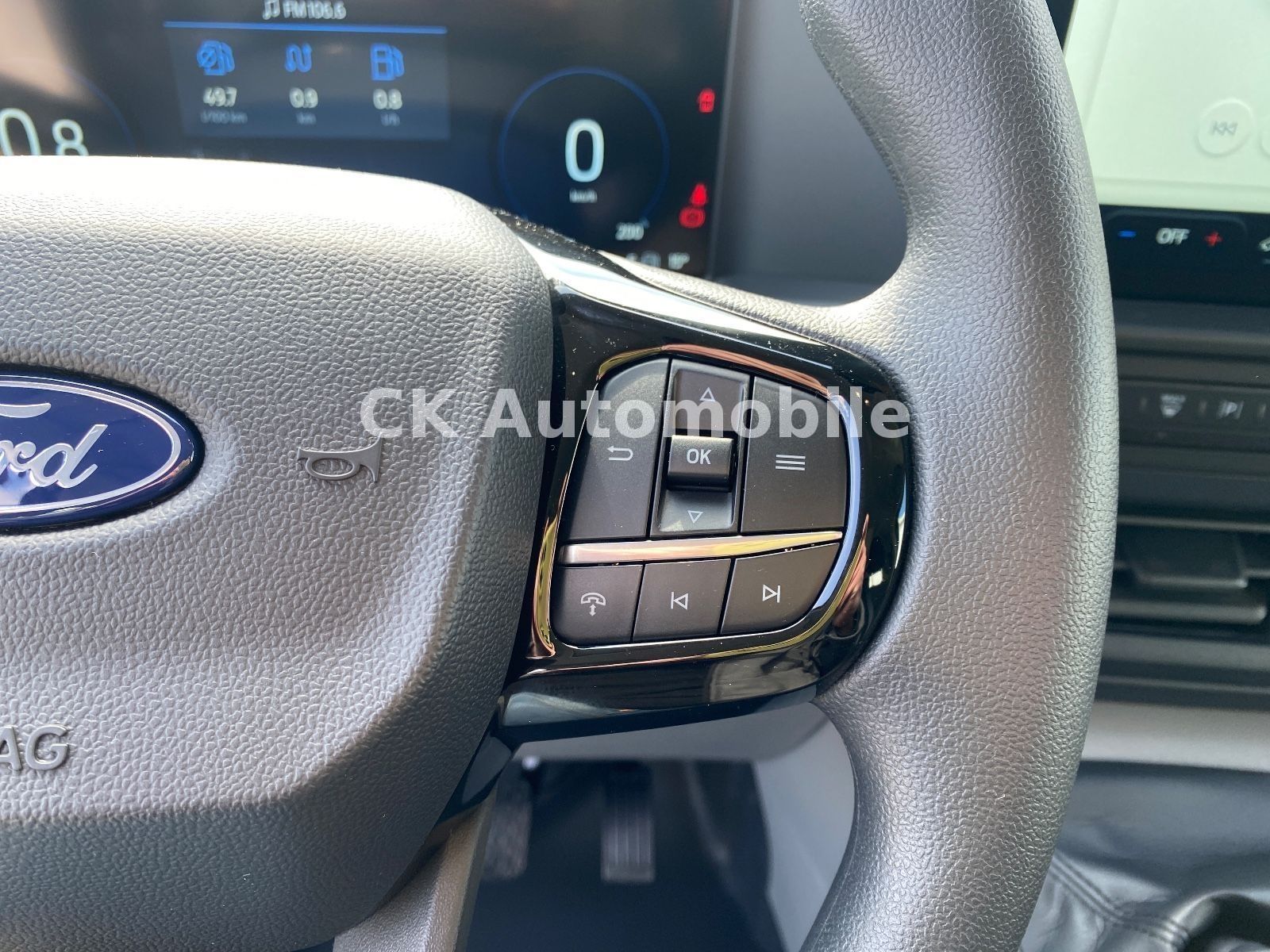 Fahrzeugabbildung Ford Transit Custom Kombi 2.0 Trend/9Sitze/Kamera