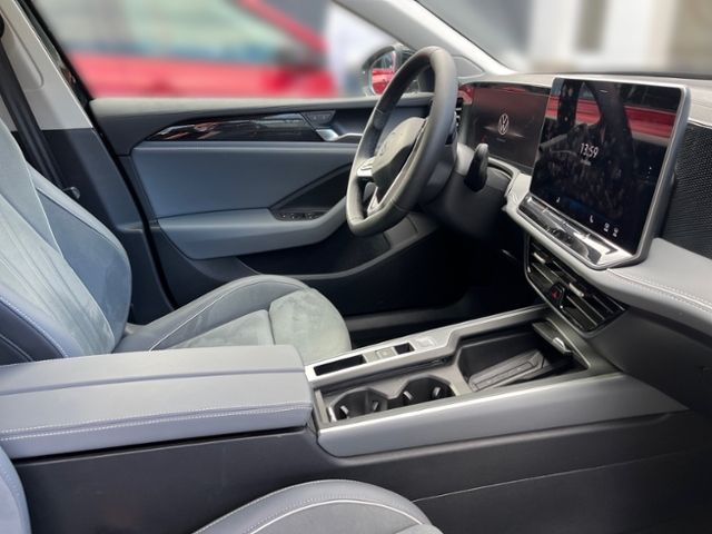 Fahrzeugabbildung Volkswagen Passat Variant Business 1.5 TSI 110kW 7-Gang DSG