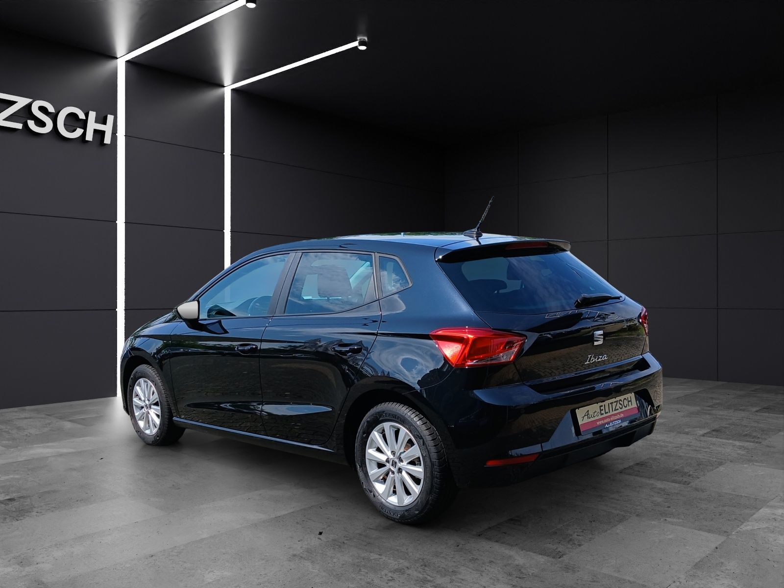 Fahrzeugabbildung SEAT Ibiza TSI Style DSG LED VC ACC RFK SHZ