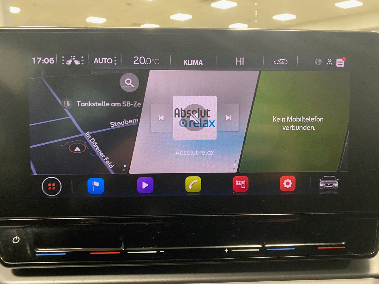 Fahrzeugabbildung SEAT Leon 1.5 TSI FR Sportstourer+ACC+AHK+KAMERA+ST+