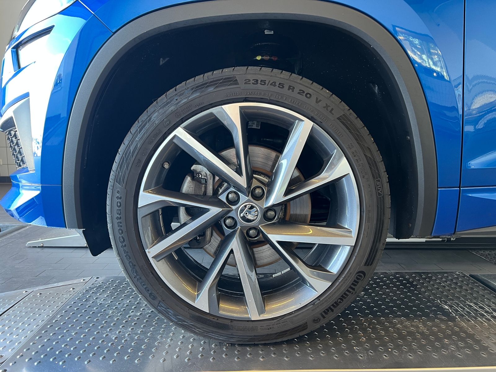 Fahrzeugabbildung SKODA Kodiaq Sportline 2.0 TDI DSG 4x4 *AHK,Pano,Stand